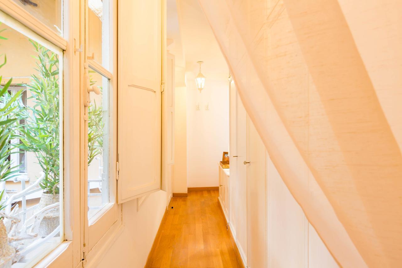 Apartment Pantheon Luxury Gold Rom